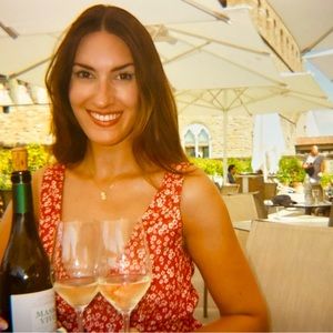 Meet your Posher, Niki